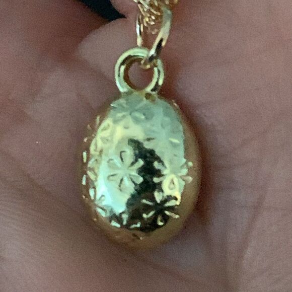 Aquamarine Blue Oval Pendant Necklace - Ocean Blue - Art Deco Style - Picture 8 of 10